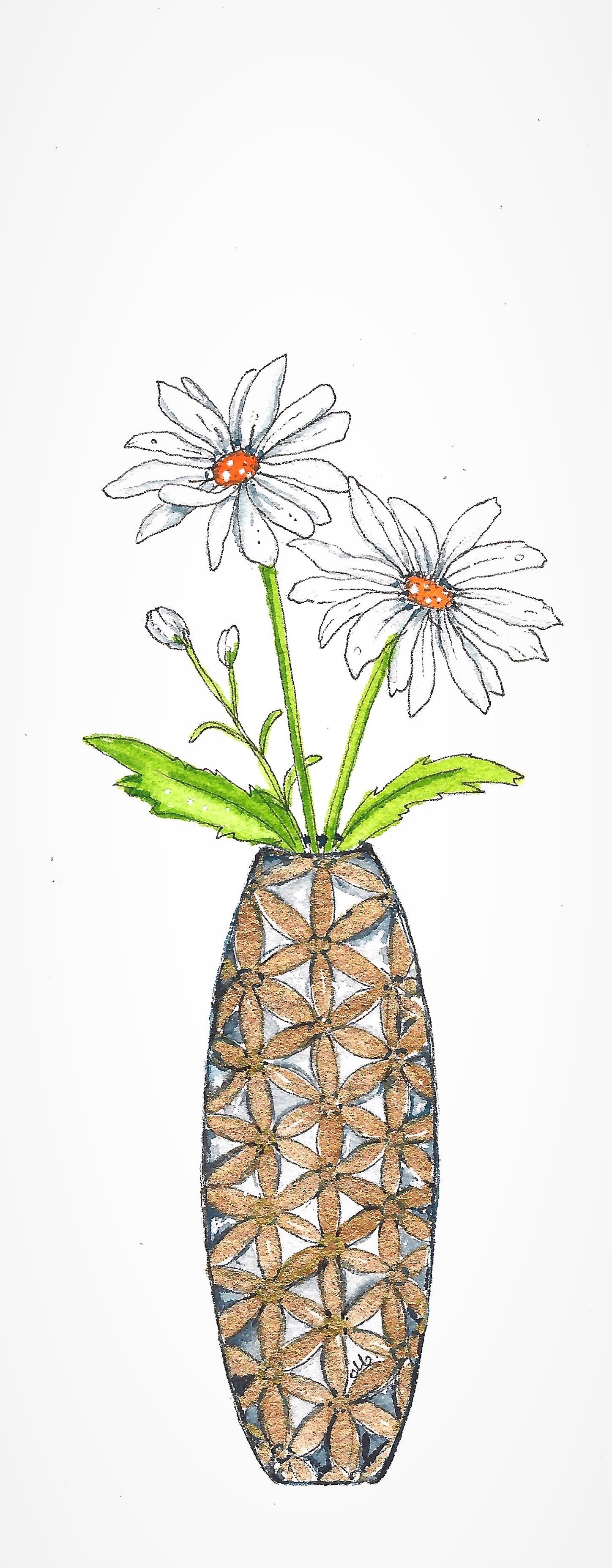 daisy bouquet in golden vase